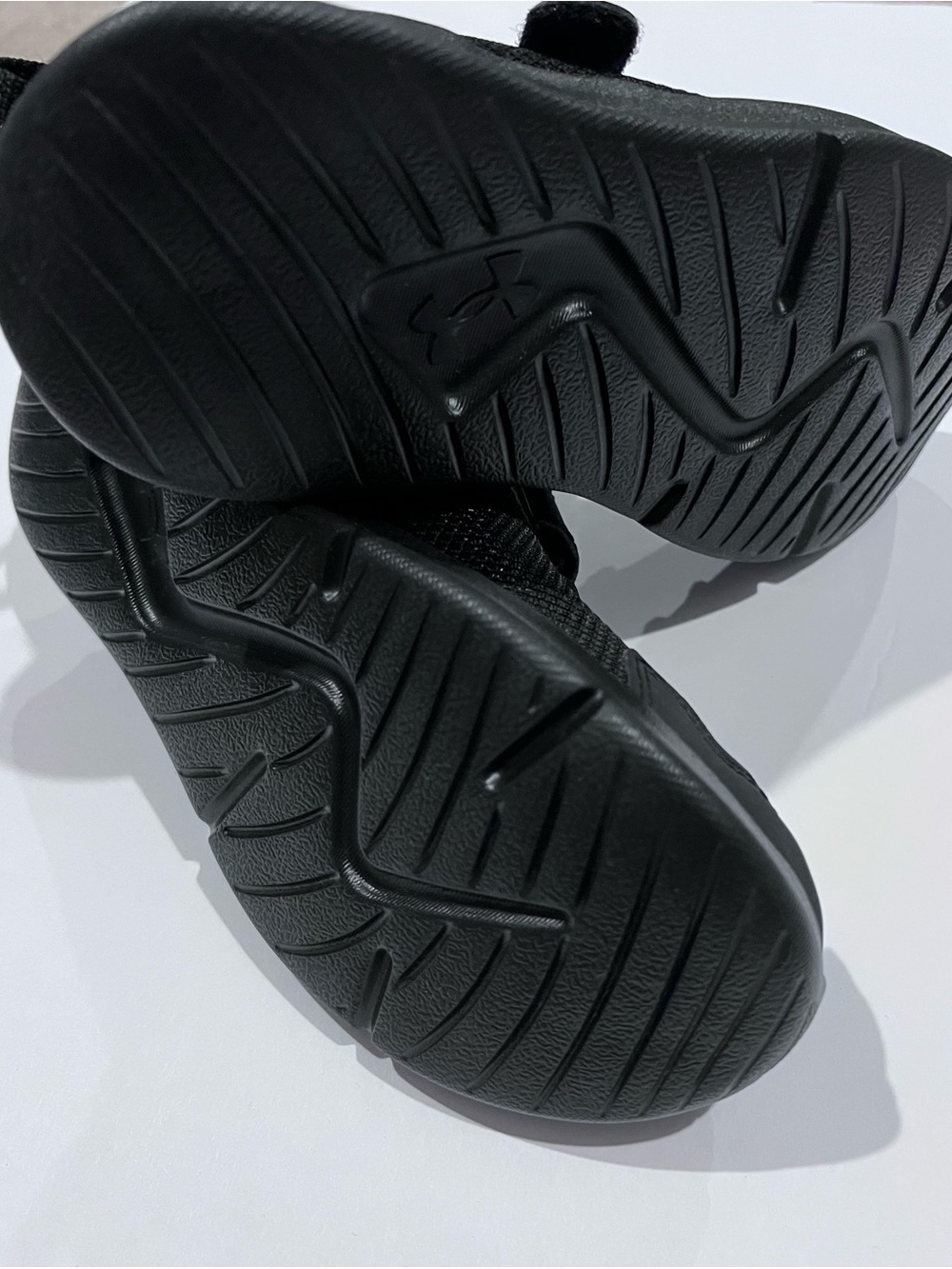 Under Armour Black Kids Athletic Sneakers with Hook-and-Loop Strap - Picture 3 of 4